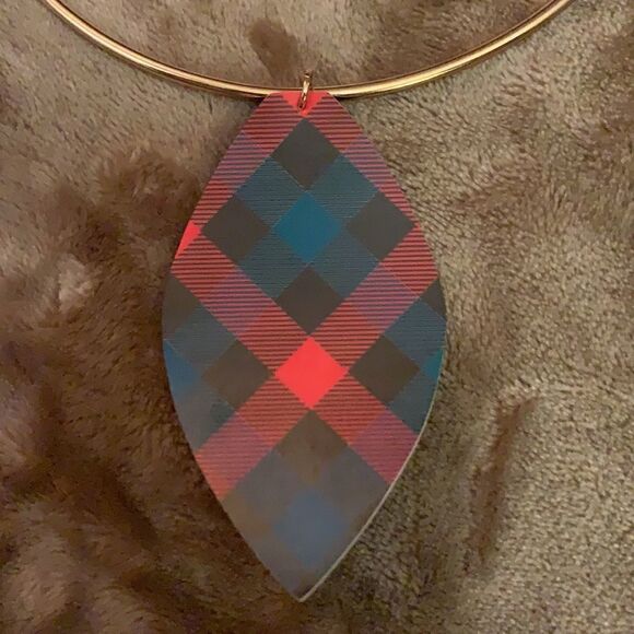 Reversible Plaid Necklace and Earring Set - Picture 10 of 13